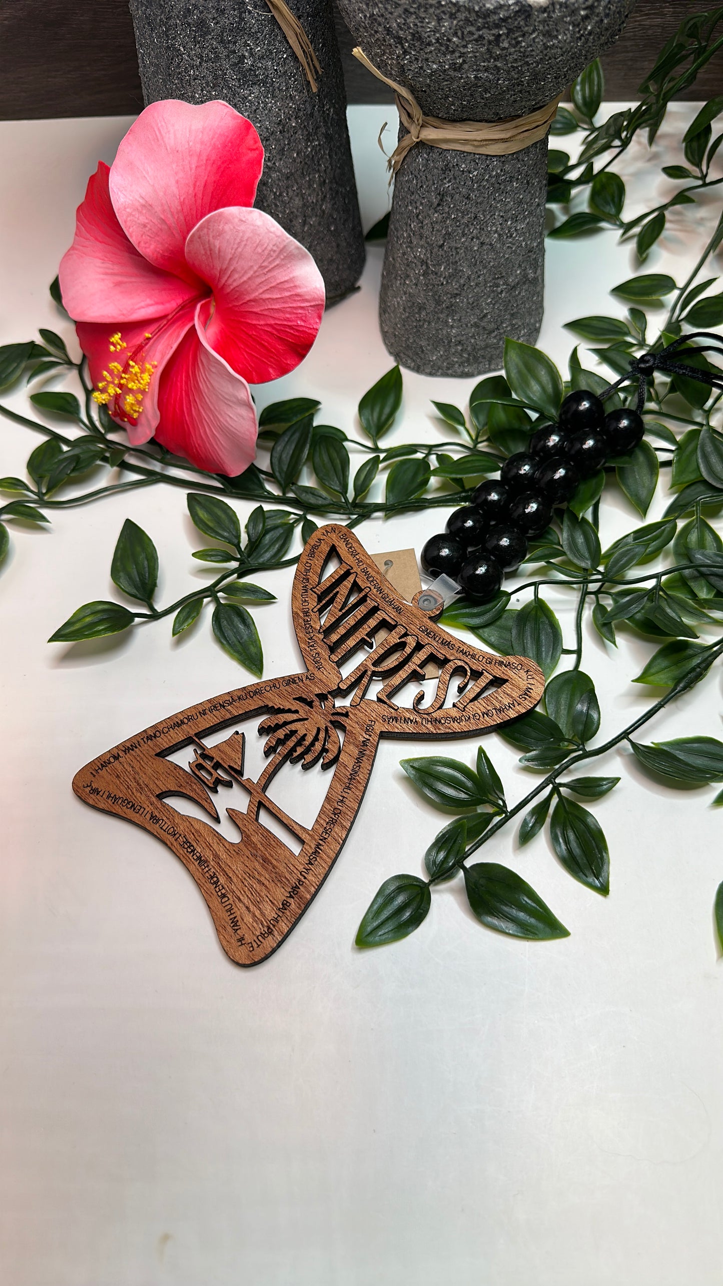 Inifresi Guam Ornament